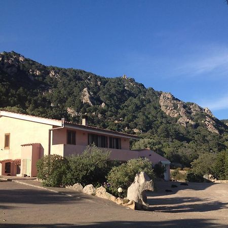 Agriturismo Monte Pino Telti Luaran gambar